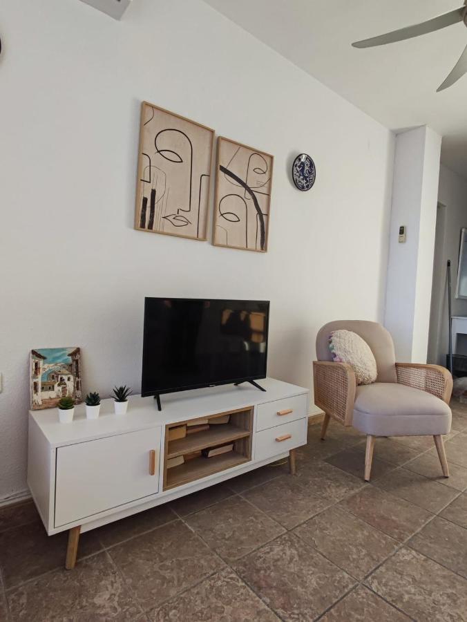 Apartmán Acapulco Playa 26 Menyber Nerja Exteriér fotografie